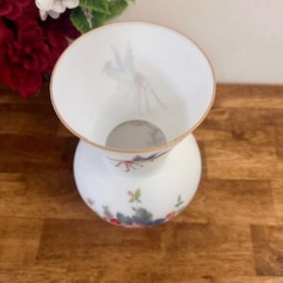 Antique‎ White Satin Bristol Glass Vase Hand Painted Floral and Bird Design - Picture 4 of 7